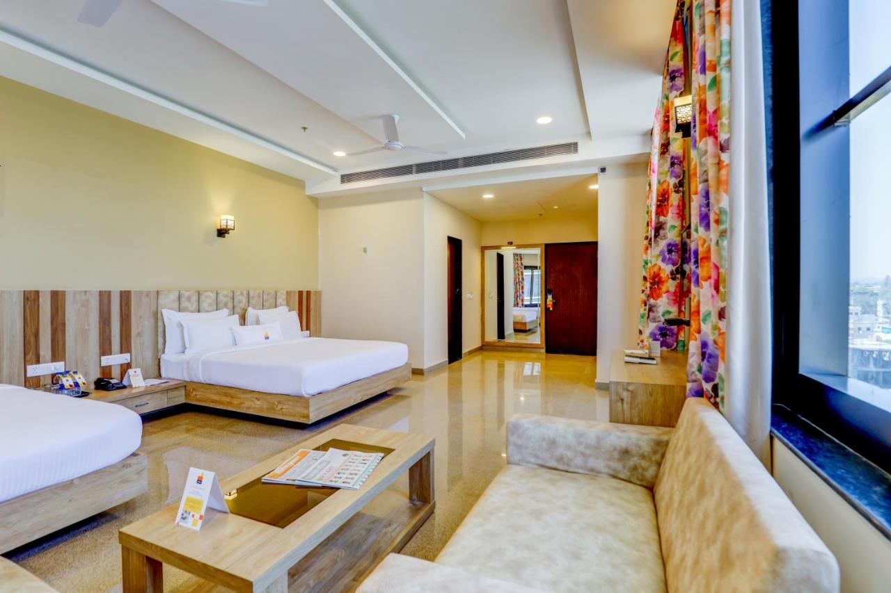 Hotel Shree Nanda Udajpur Zewnętrze zdjęcie