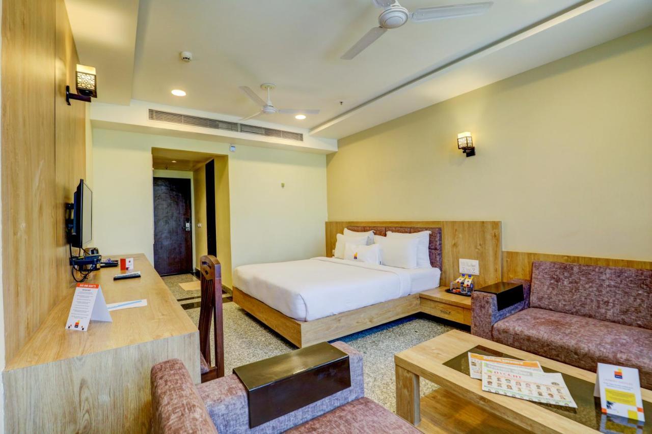 Hotel Shree Nanda Udajpur Zewnętrze zdjęcie