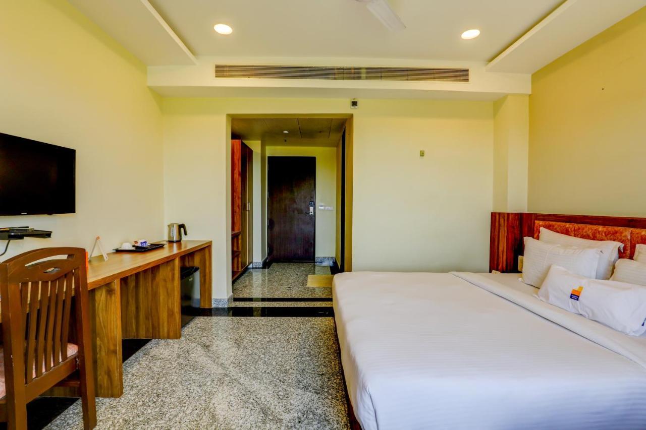 Hotel Shree Nanda Udajpur Zewnętrze zdjęcie