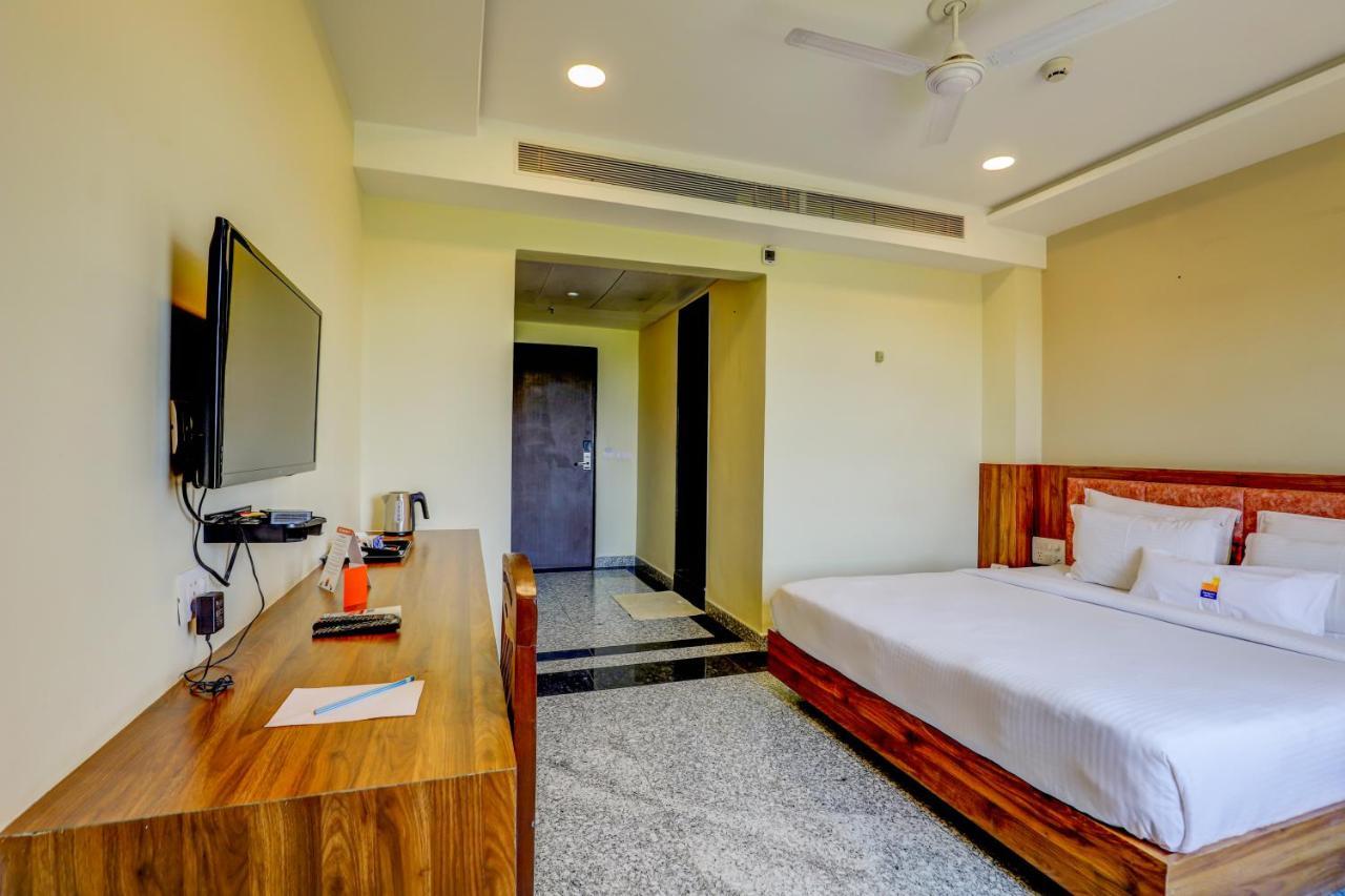 Hotel Shree Nanda Udajpur Zewnętrze zdjęcie